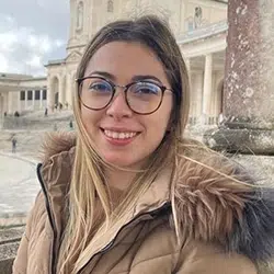 Fotografia da formanda Andreia Dias, formanda do Curso de Auxiliar de Ação Educativa