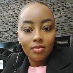 Fotografia da formanda Silene Vaz, formanda do Curso de Assistente de Clínica Dentária