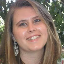 Fotografia da formanda Lilia Ramos, formanda do Curso de Auxiliar de Ação Educativa