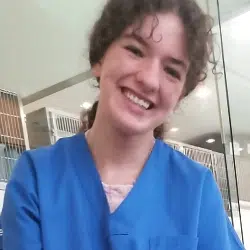 Fotografia da formanda Margarida Farinha, formanda do Curso de Auxiliar de Clínica Veterinária