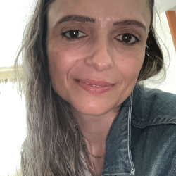 Fotografia da formanda Cátia Martins, formanda do Curso de Assistente Administrativo-Financeiro