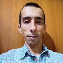 Fotografia do formando João Aguiar, formando do Curso de Conclusão do 9º Ano e/ou 12º Ano