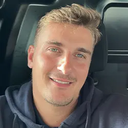 Fotografia do formando Marcelo Palmeiro, formando do Curso de Conclusão do 9º Ano e/ou 12º Ano