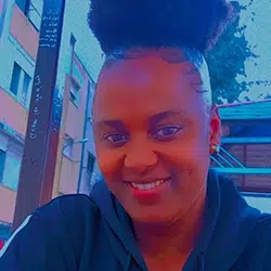 Fotografia da formanda Kivânia Fernandes Gomes, do curso Assistente Administrativo Financeiro